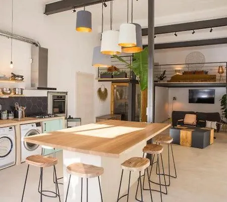 Industrial Loft In Front Of Santa Apolonia Apartment Lisbon