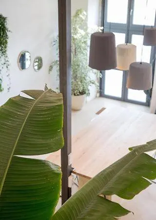Apartment Industrial Loft In Front Of Santa Apolonia Lisbon